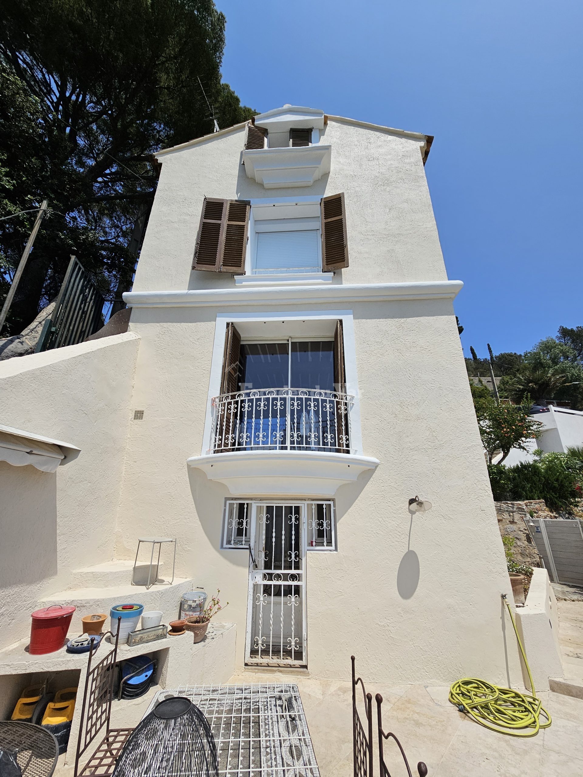 Façadier d'une maison à Toulon, 83000, Var