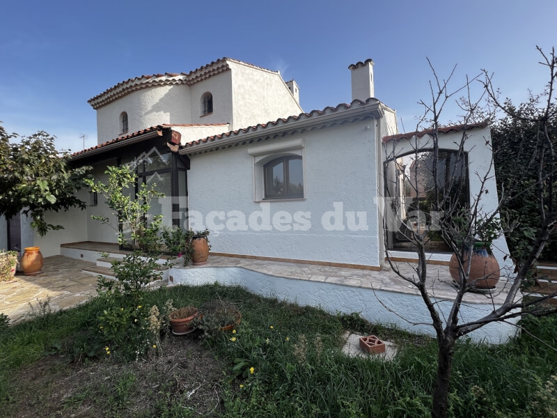 Ravalement façades d'une maison à Saint-Cyr-sur-Mer, 83270, Var